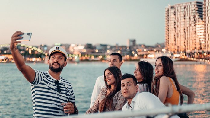 Sunset Cocktail Cruise – čarolija koktel krstarenja beogradskim rekama