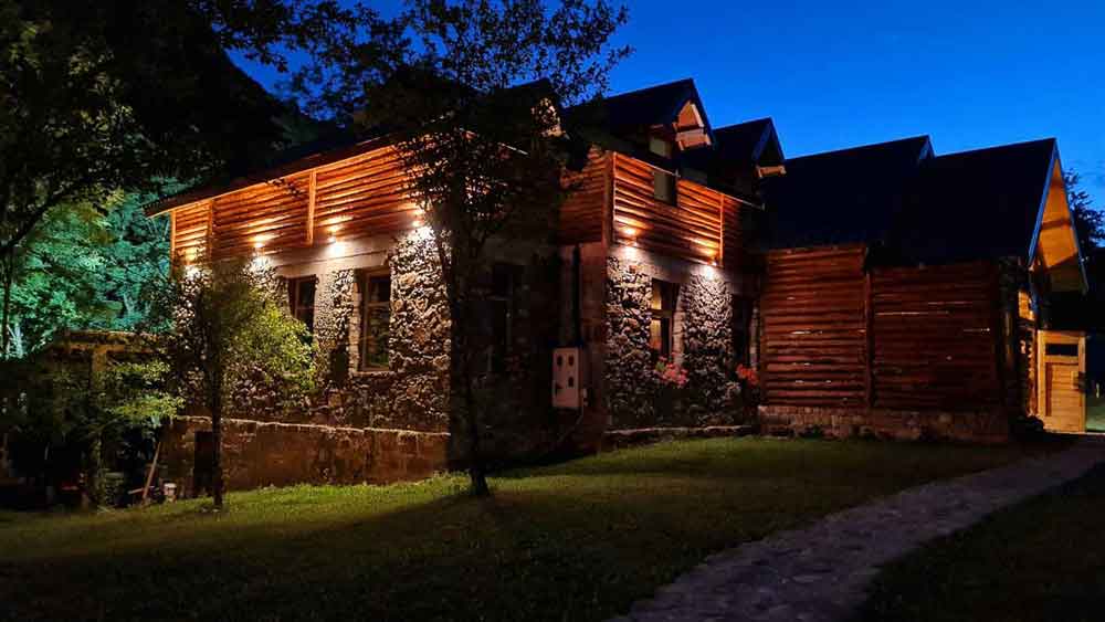 Rajska rijeka kamp
