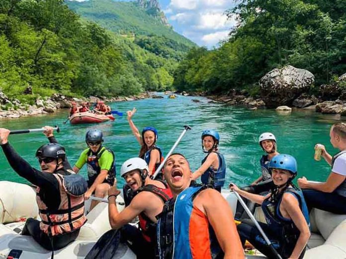 Zašto je rafting Tarom odlična ideja za team building?