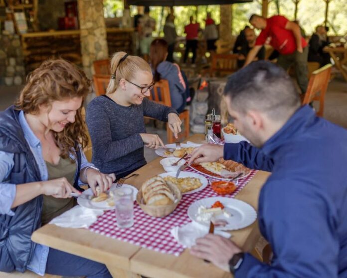 Rafting Tarom - sinonim za avanturu i gurmanski užitak