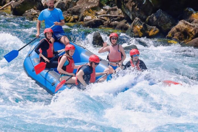 Prolećni i tradicionalni Prvomajski rafting na Tari