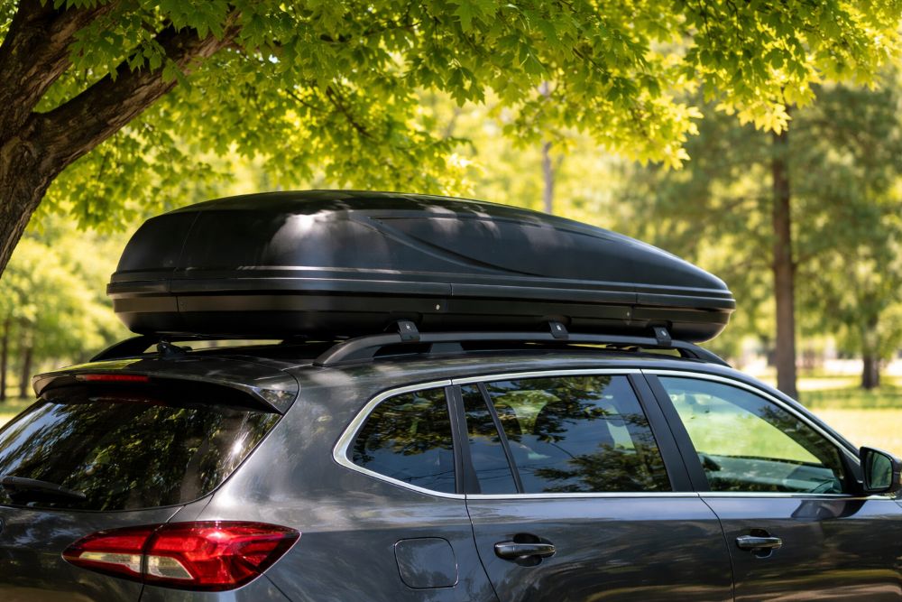 UV zraci i vrućina - kako pravilno čuvati krovni kofer tokom leta